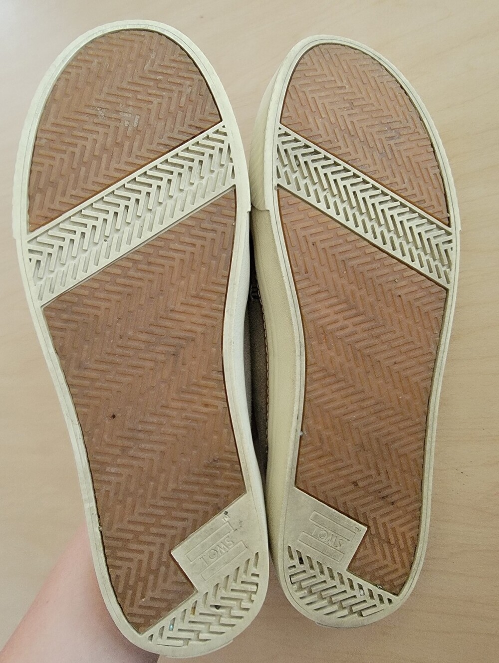 Toms Slip-On Suede Loafer Shoes in Light Taupe Women's 8.5 - Picture 6 of 6